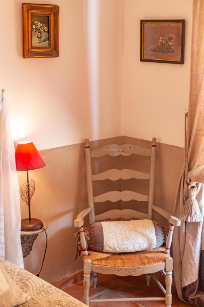 Mas De L'Olivette Bed & Breakfast Cotignac Exterior photo