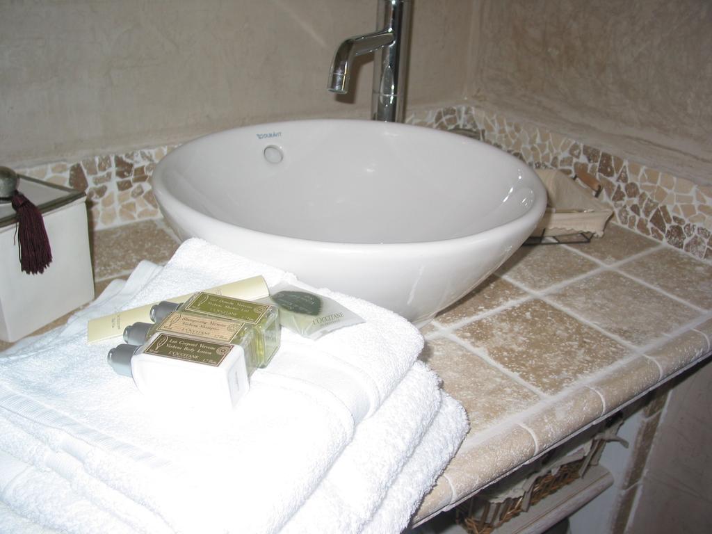 Mas De L'Olivette Bed & Breakfast Cotignac Room photo